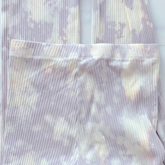 Cotton Citizen Ibiza ribbed stretch pull on pants..Gorgeous purple and tan L
C - Picture 6 of 7